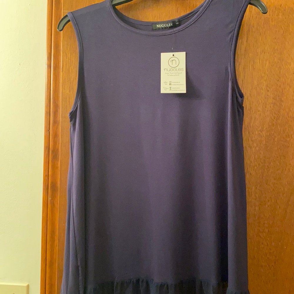 • NUGGLE’S Layering Tank